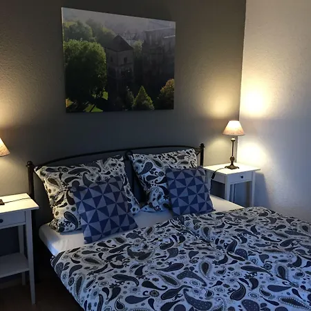 Apartment Am Frauenberg - Ruhige Lage - Terrasse - Blick Ins Tal - Carport Mit Wallbox - Self-Check-In - Schnelles Wlan * Bad Hersfeld