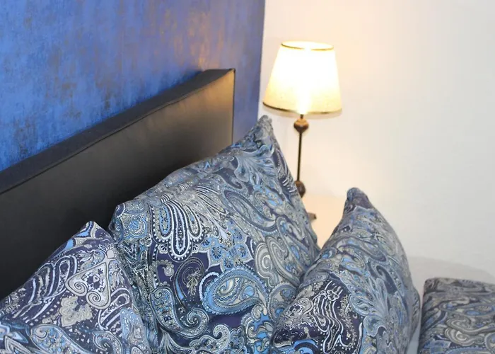 Apartment Am Frauenberg - Ruhige Lage - Terrasse - Blick Ins Tal - Carport Mit Wallbox - Self-Check-In - Schnelles Wlan Apartmán Bad Hersfeld